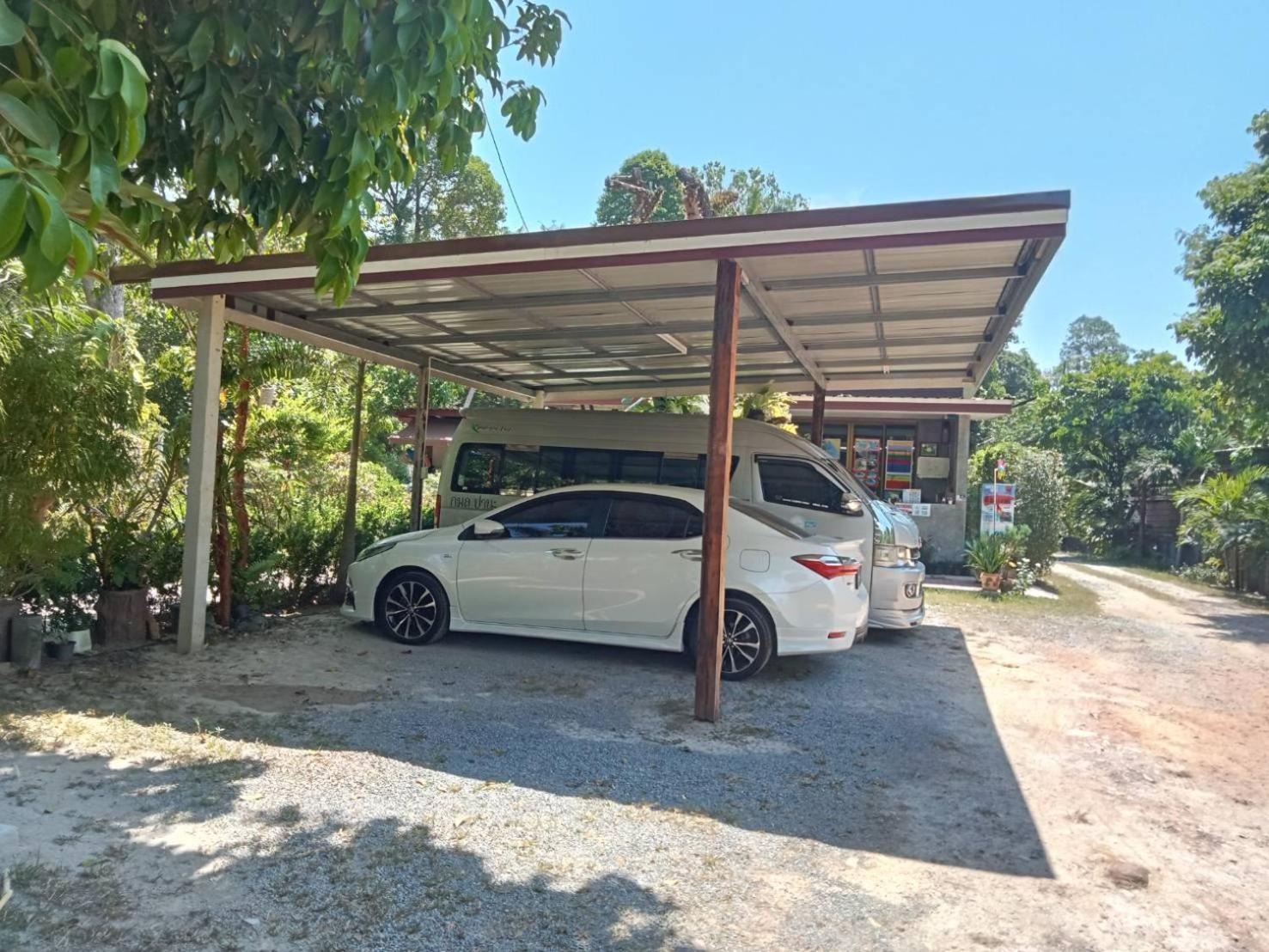 Pana Long Beach Resort Ko Lanta Exterior foto