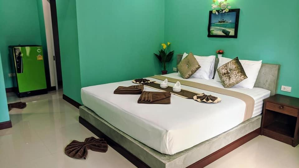 Pana Long Beach Resort Ko Lanta Exterior foto