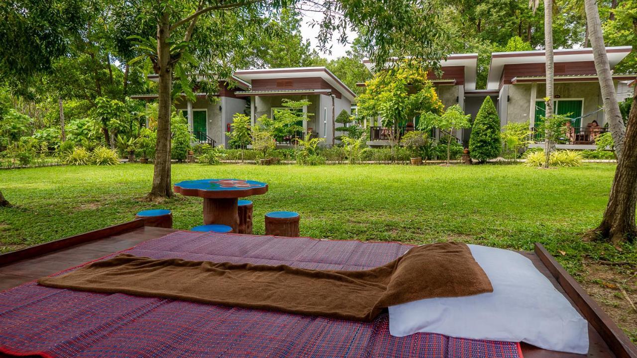Pana Long Beach Resort Ko Lanta Exterior foto